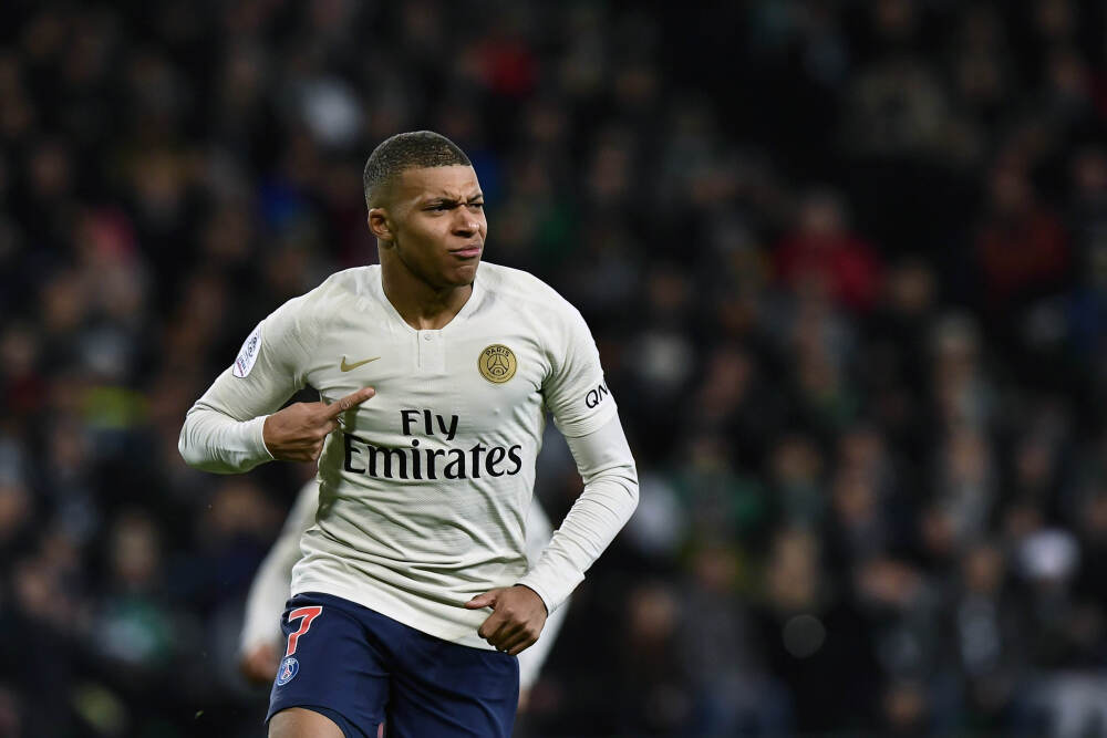 特斯拉上海超级工厂第400万辆整车下线 贡献全球近一半交付量